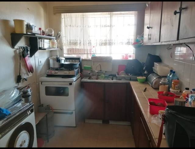 2 BEDROOM APARTMENT FOR SALE IN PRIMROSE